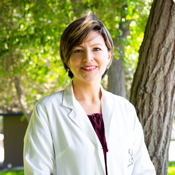 Dr Nathalie Sekretev